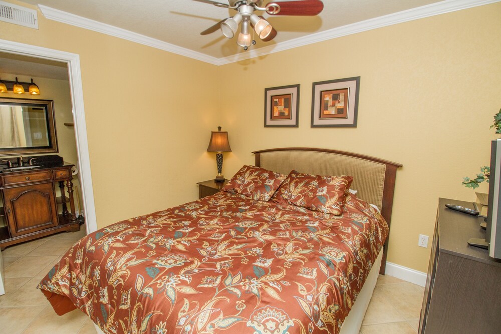 Pelican Beach Resort & Conference Center - photo 31