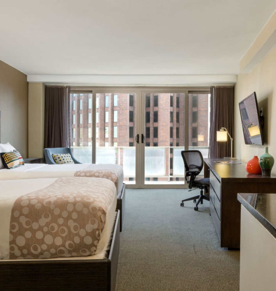 The Windsor Suites - photo 24