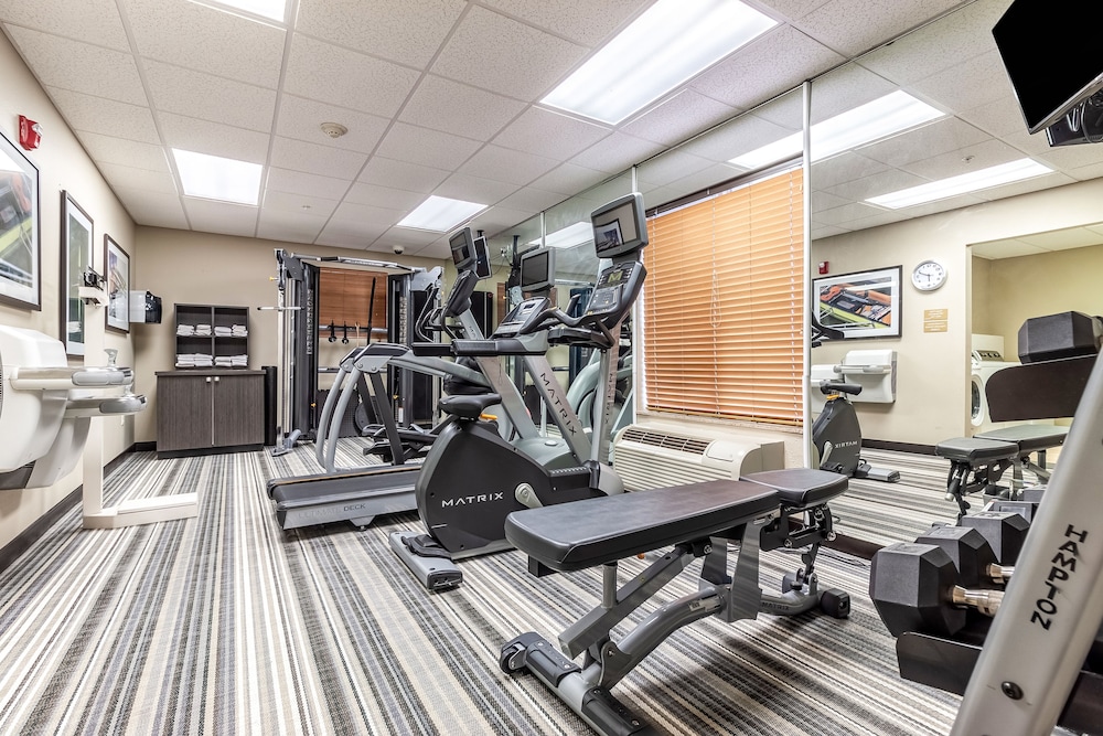 Candlewood Suites Lincoln by IHG - photo 18