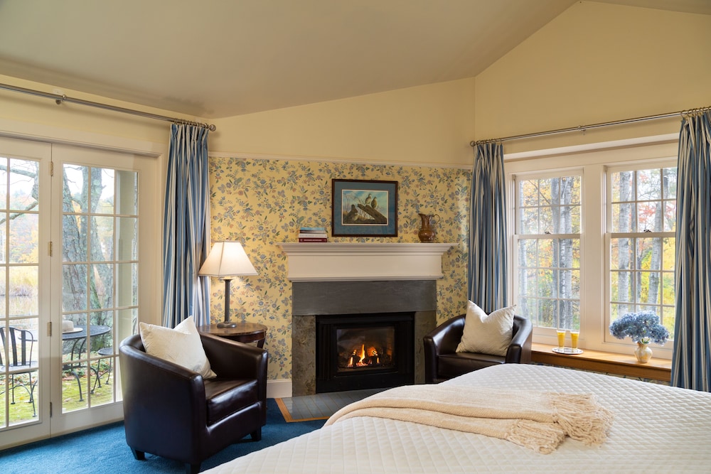 Chesterfield Inn - photo 14