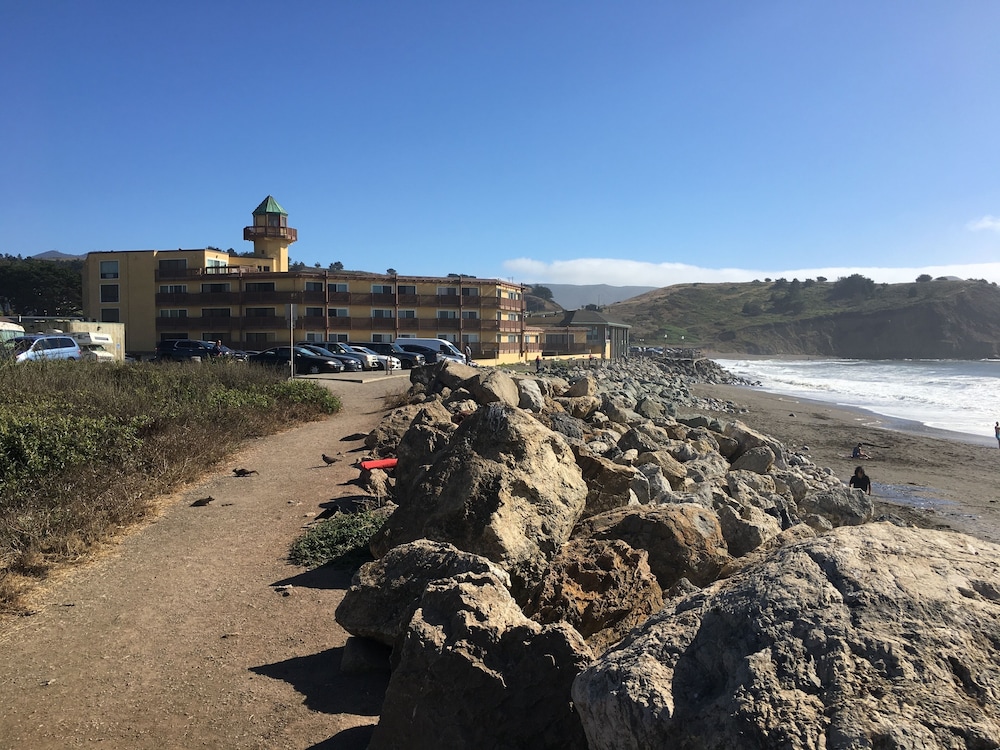 Pacifica Lighthouse Hotel Trademark Collection by Wyndham - photo 35