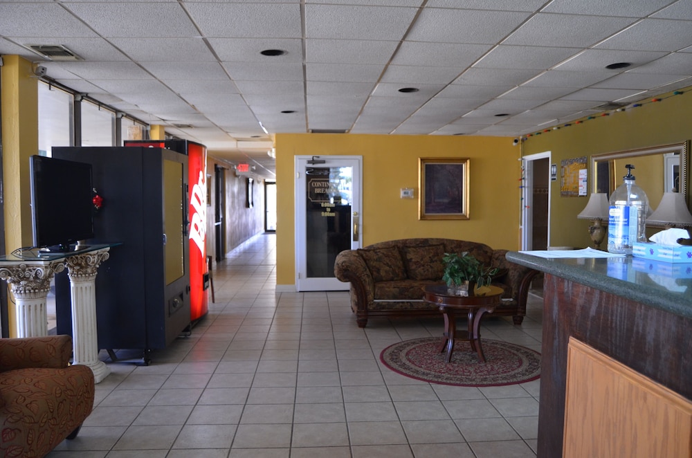 Plaza Inn Big Spring - photo 2