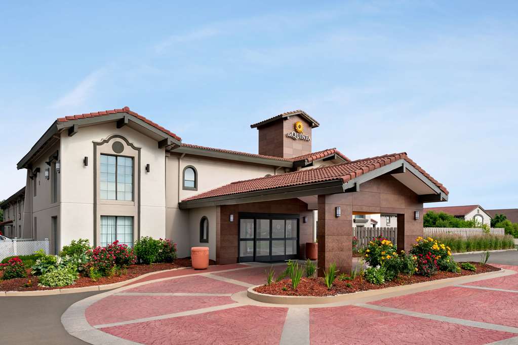 La Quinta Inn by Wyndham Columbus Airport Area - photo 2