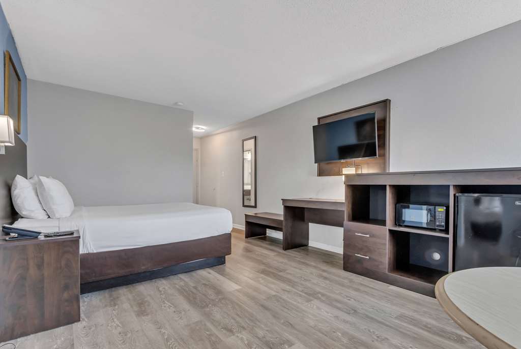 Baymont by Wyndham North Myrtle Beach - photo 35