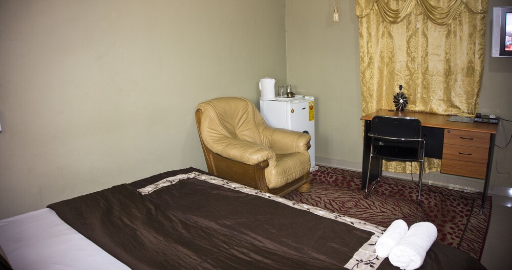 Telecentre Hotel — Konongo — photo 5