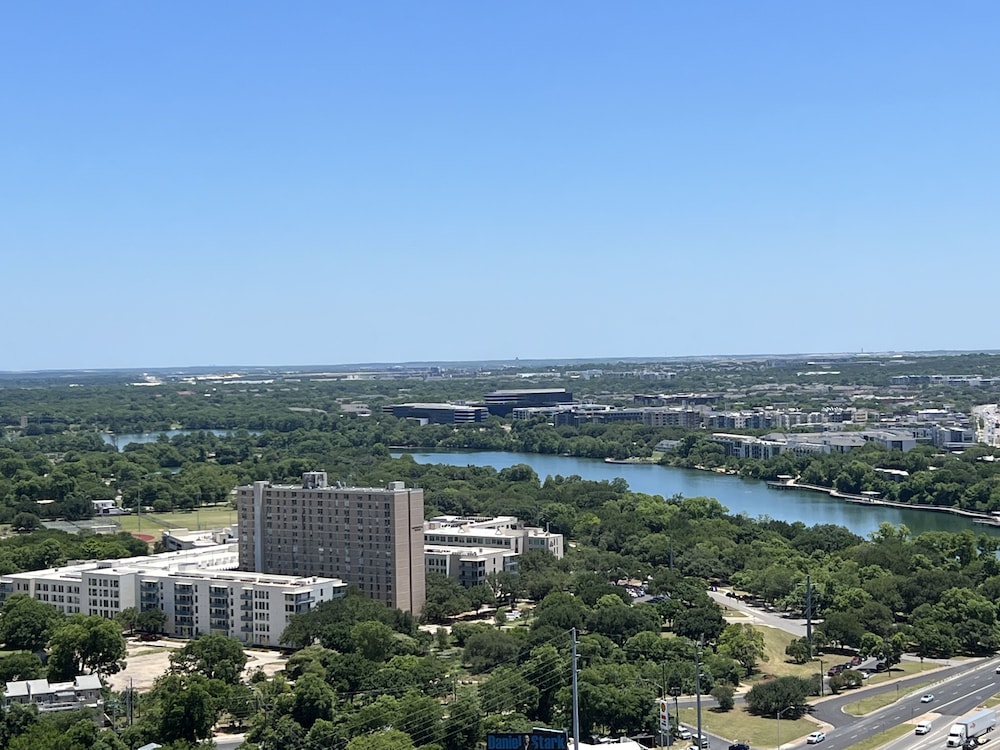 Austin Condo Hotel - photo 623