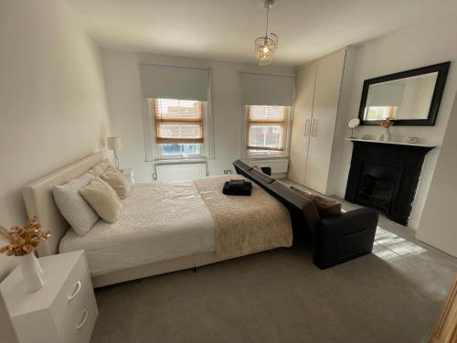 A lovely Three bedroom house in Windsor — 4-Star Luxury Hotel in Windsor, United Kingdom
