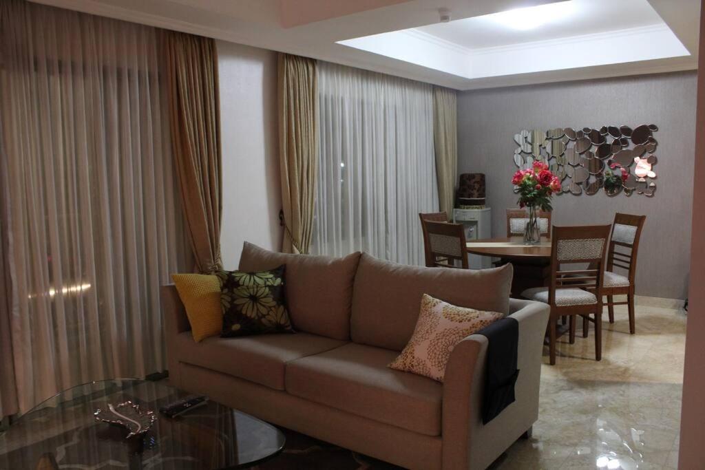 Mara's cozy apartment at Kuningan Area — 4-Star Luxury Hotel in Jakarta, Indonesia