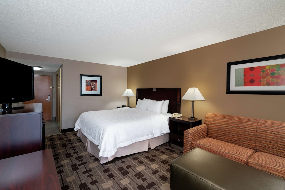 Hampton Inn Dublin - photo 16