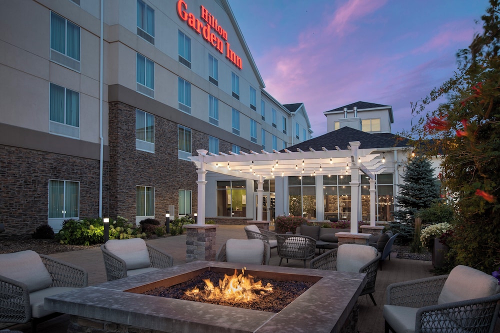 Hilton Garden Inn Cedar Falls - featured photo