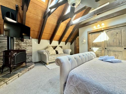 Cozy Tahoe Retreat Huge Yard — South Lake Tahoe