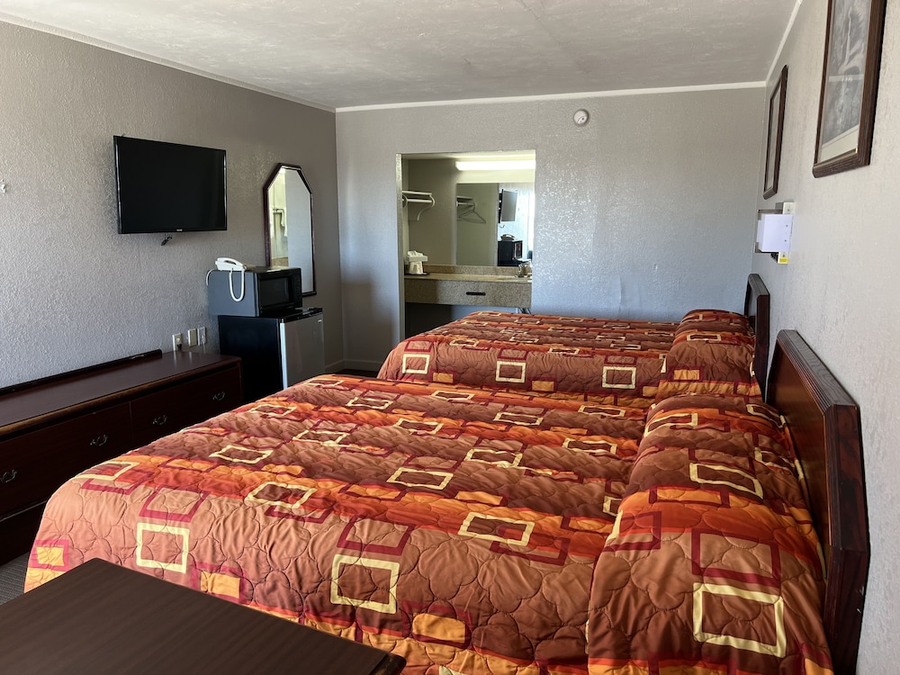 Hotel 81 El Reno - photo 6