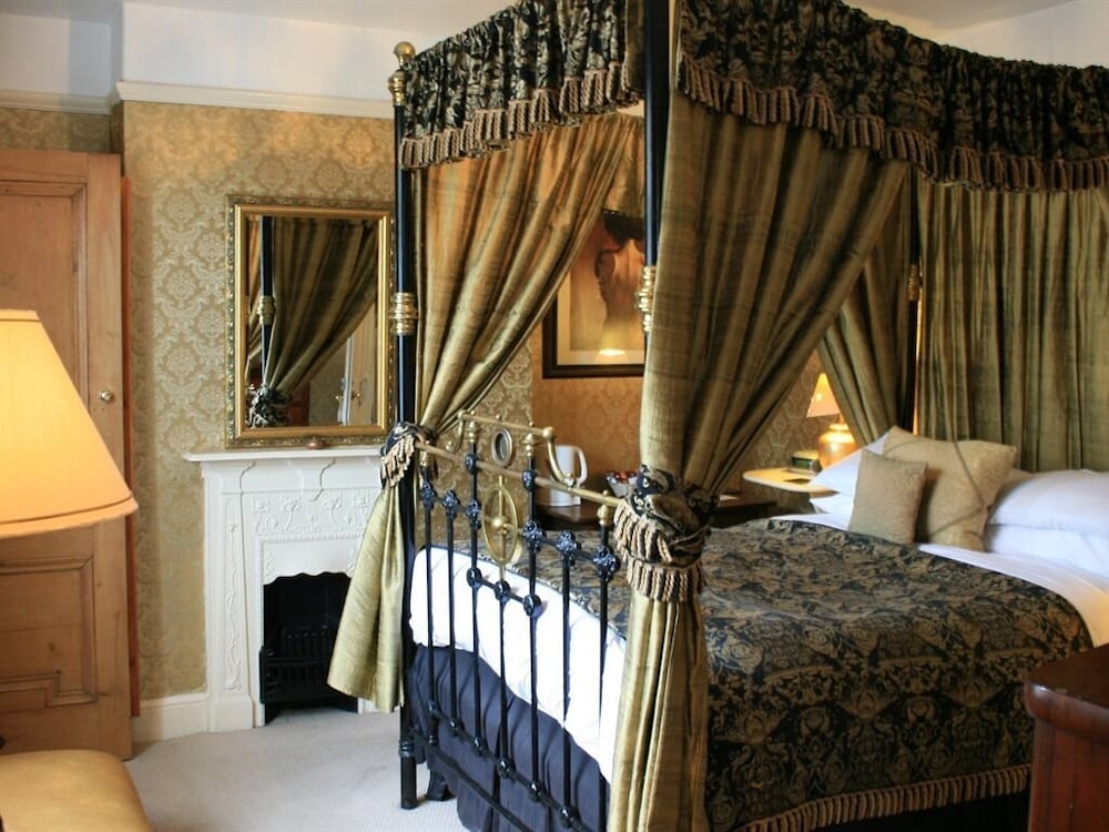 The Old Registry Haworth — 4-Star Luxury Hotel in Keighley, United Kingdom