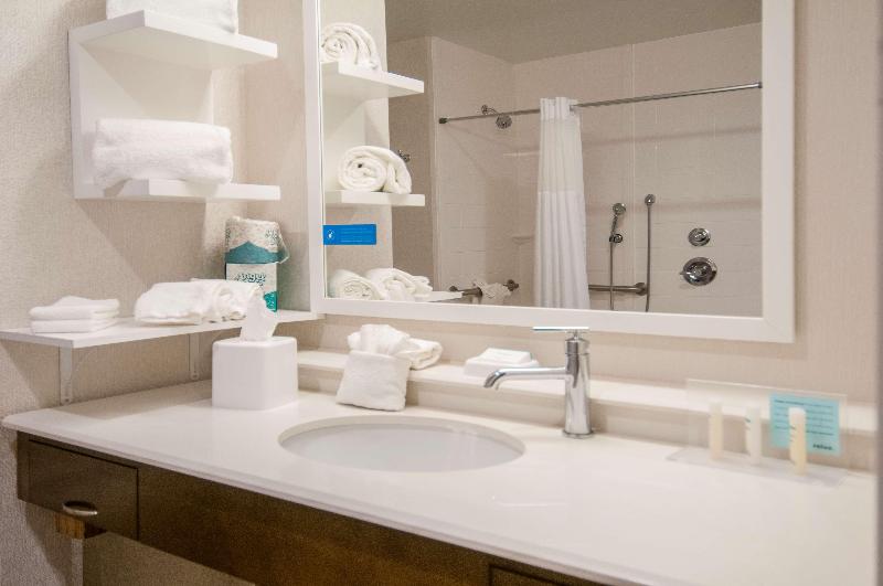 Hampton Inn Opelousas - photo 76