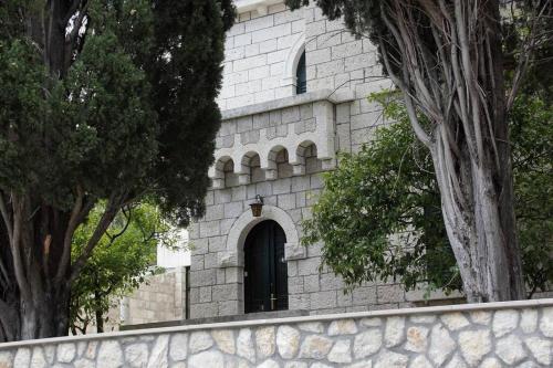 Beachfront Dubrovnik Villa