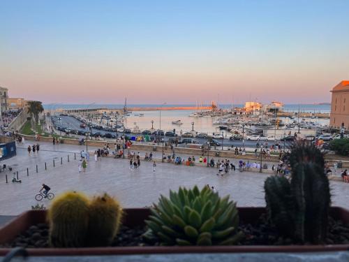 Una finestra sul mare — 4-Star Luxury Hotel in Bari, Italy