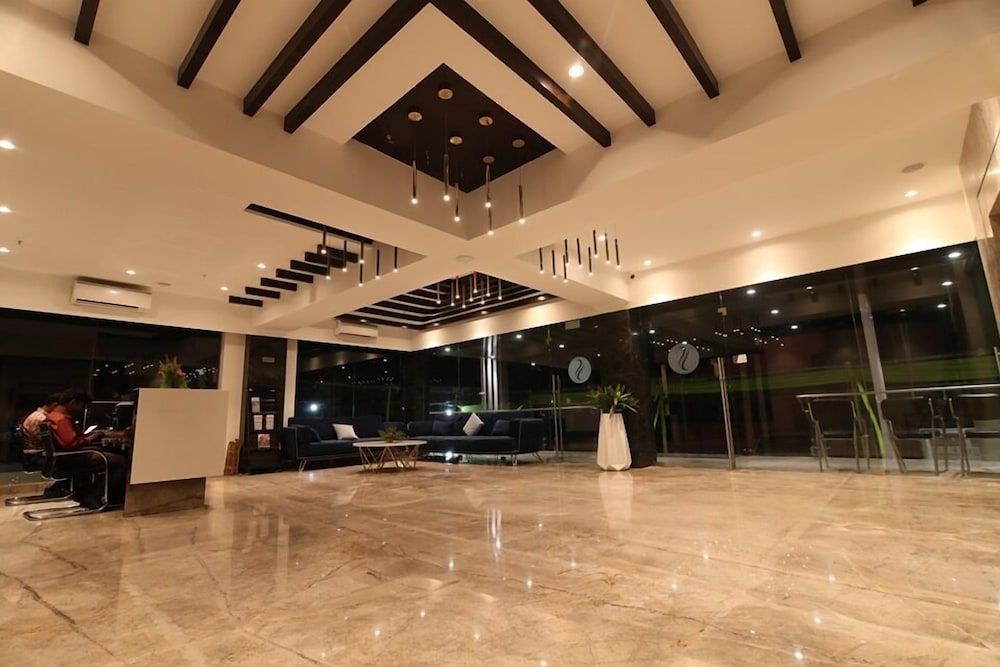 Sri Sri Sri Hotel — Khammam — photo 2