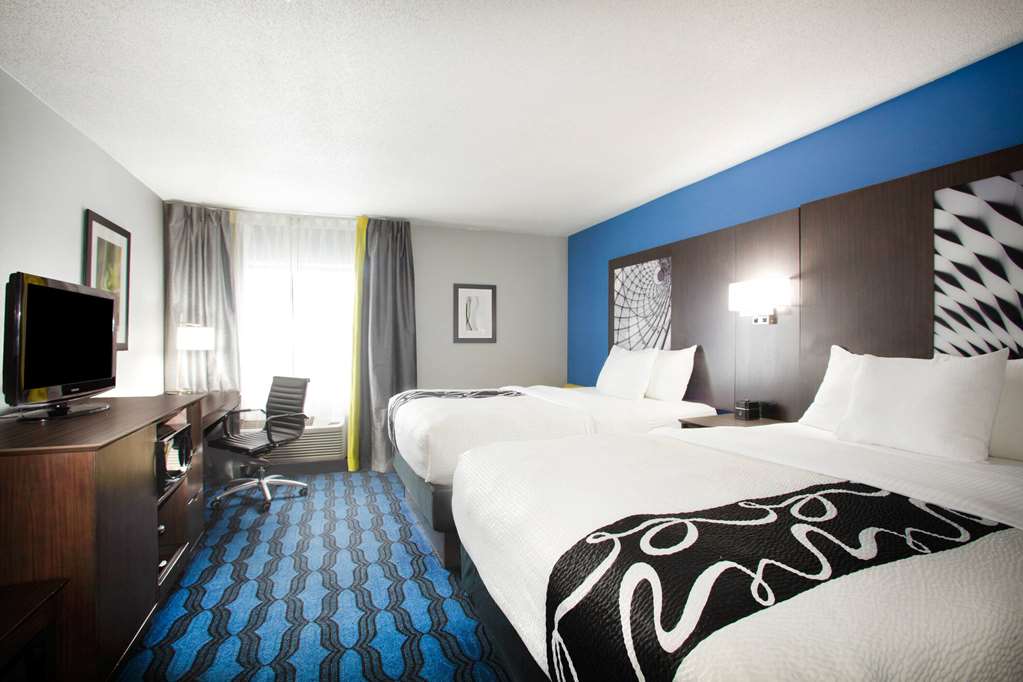 La Quinta Inn by Wyndham St. Louis Hazelwood Airport North - photo 22