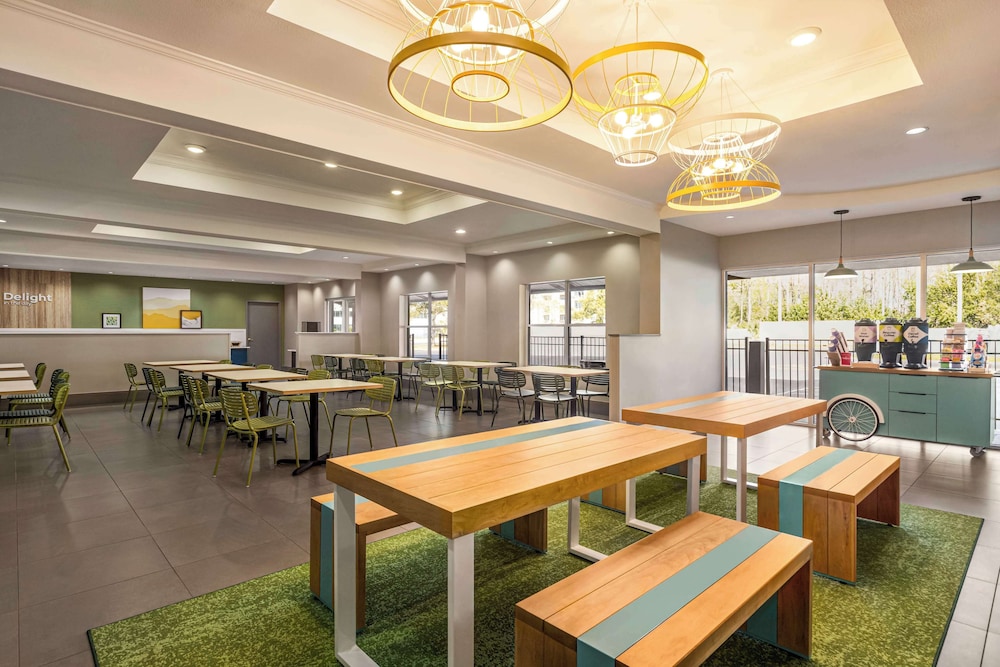 Spark by Hilton Orlando Universal Blvd - photo 21