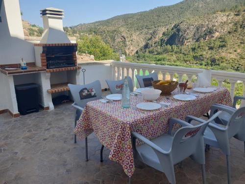 Casa Rural El Lobo — 4-Star Luxury Hotel in Ayna, Spain