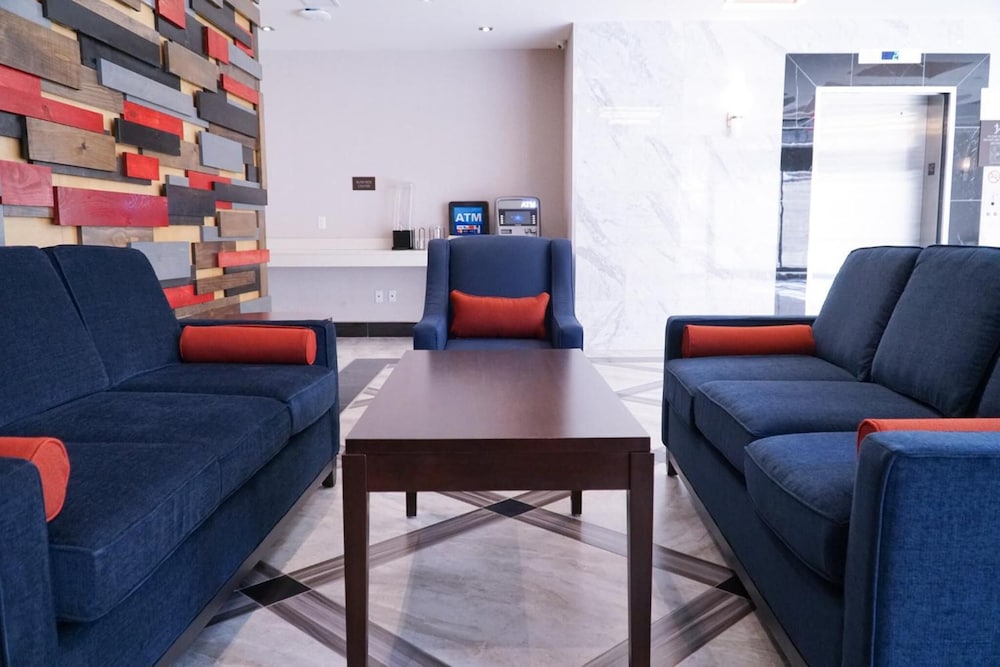 Lotus BLU Inn & Suites - photo 6