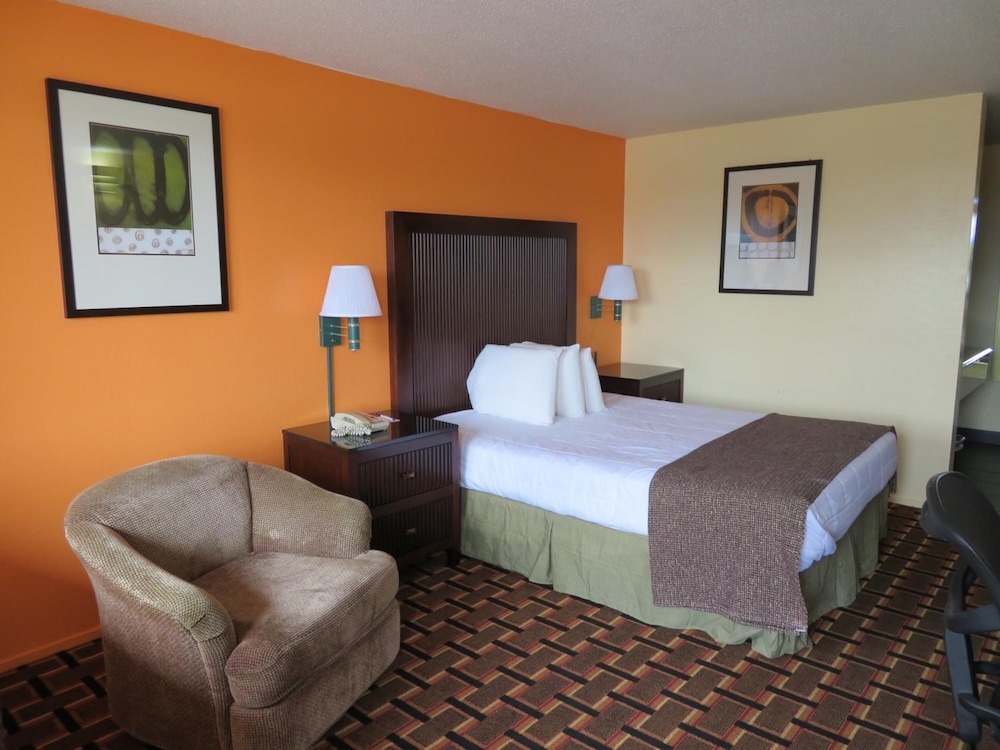 Royal Crest Motel - photo 16