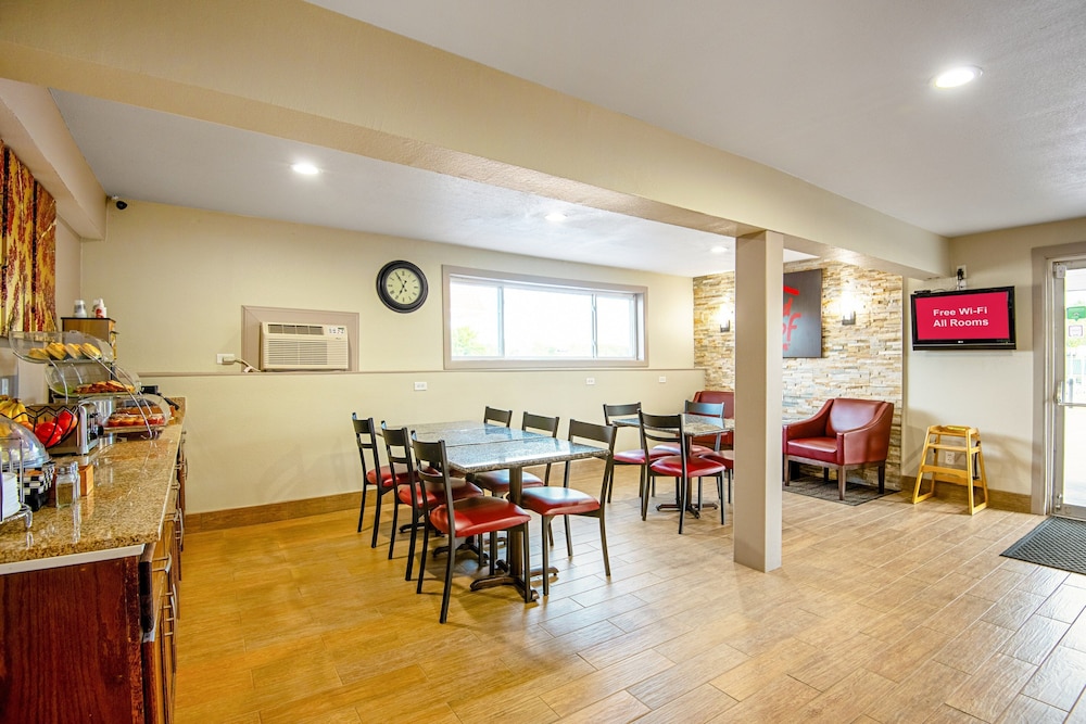 Red Roof Inn Cameron - photo 23
