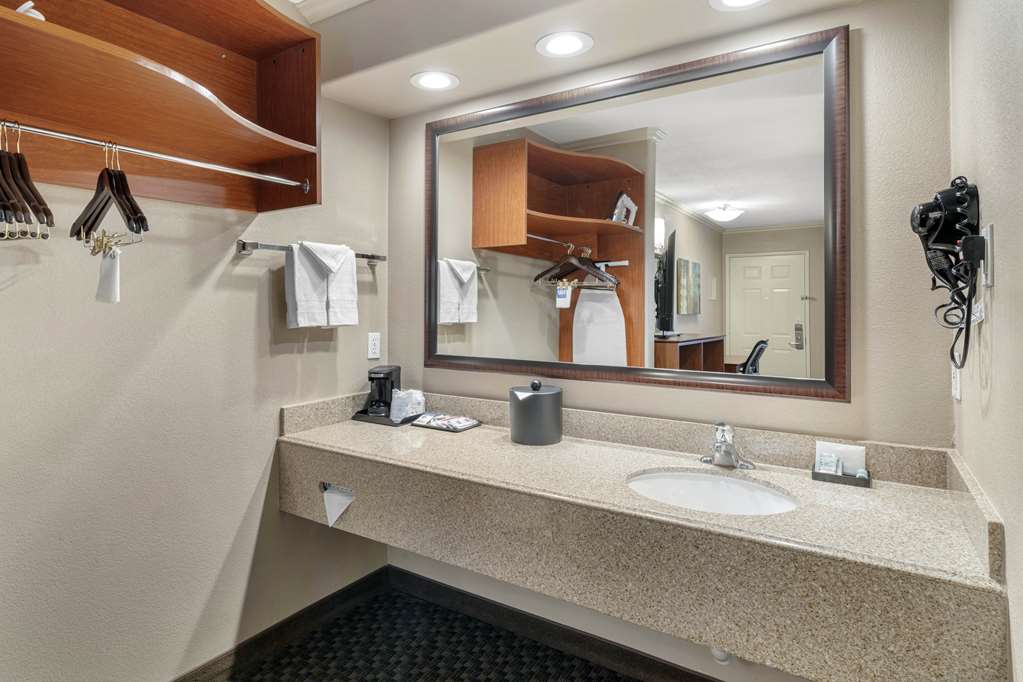Best Western Oxnard Inn - photo 35