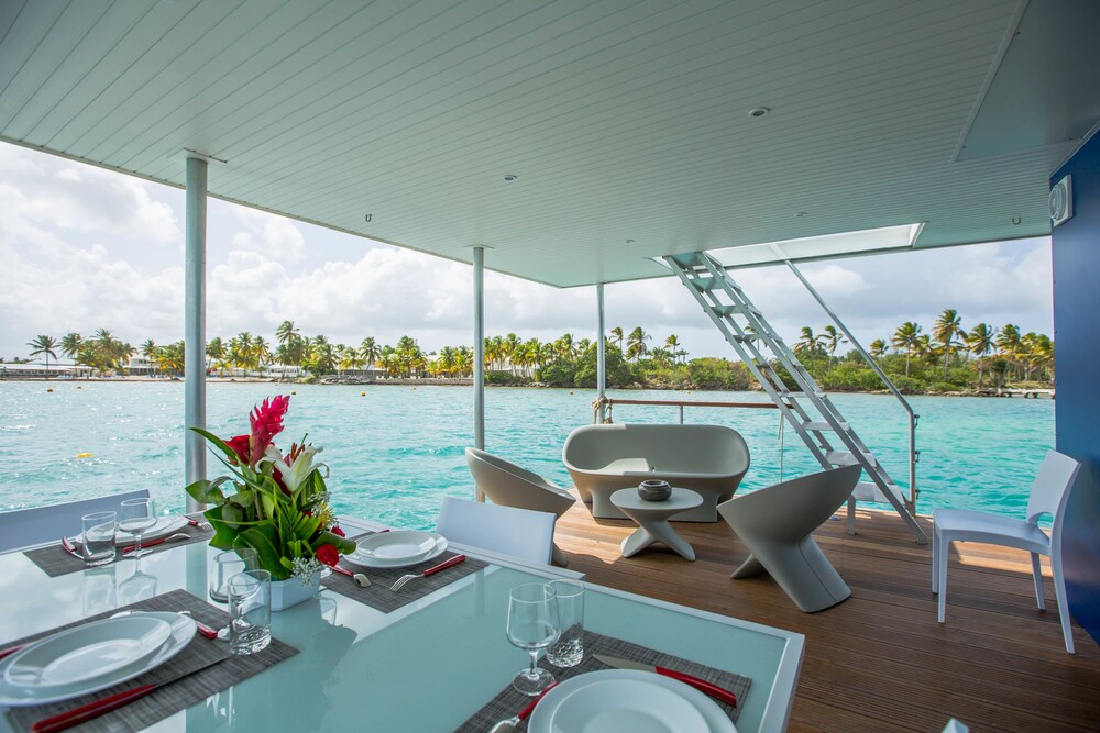 Aqua Lodge — 4-Star Luxury Hotel in Saint-Francois, Guadeloupe