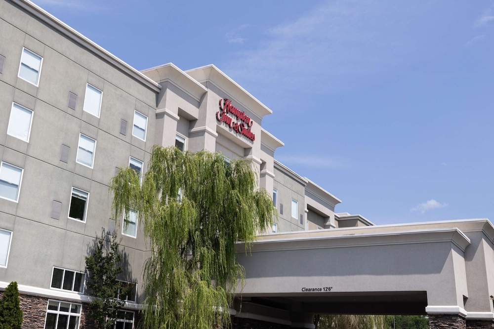 Hampton Inn & Suites Greensboro Coliseum Area - photo 88