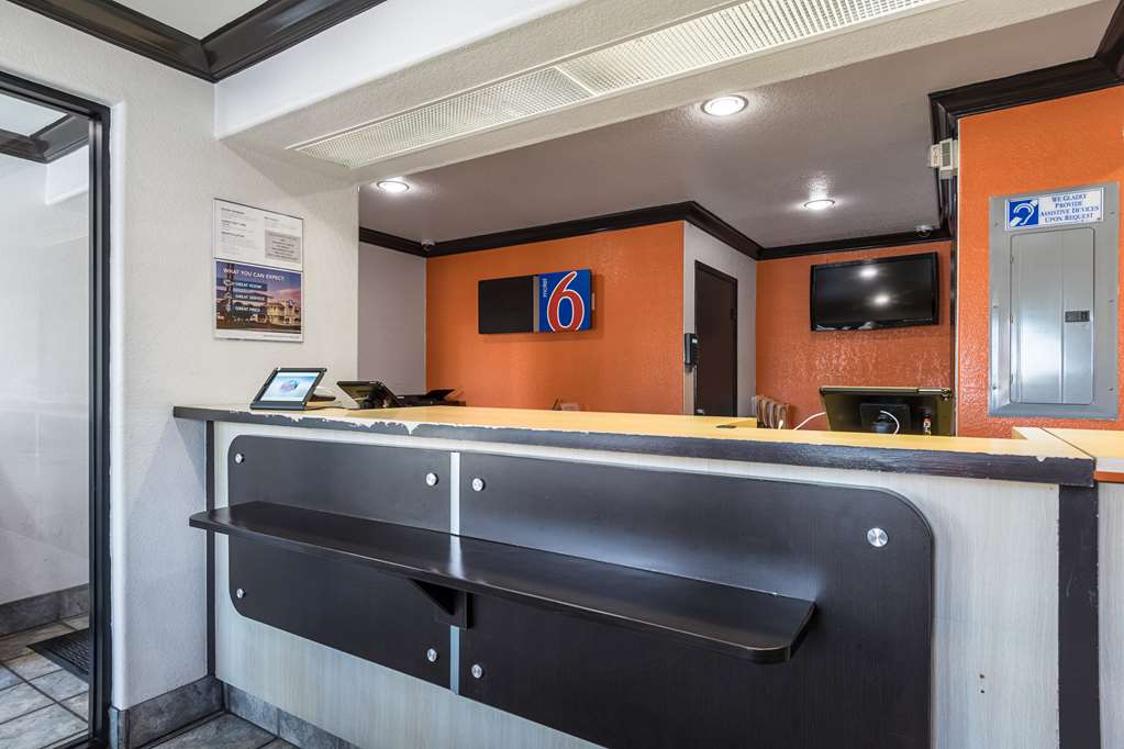 Motel6 Riverside CA UCR East - photo 25