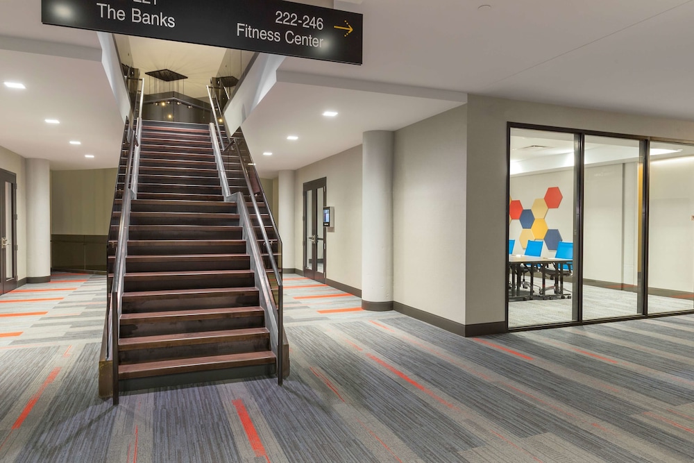 The Summit Hotel - photo 71