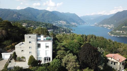 Studio Villa Cardano — 4-Star Luxury Hotel in Como, Italy