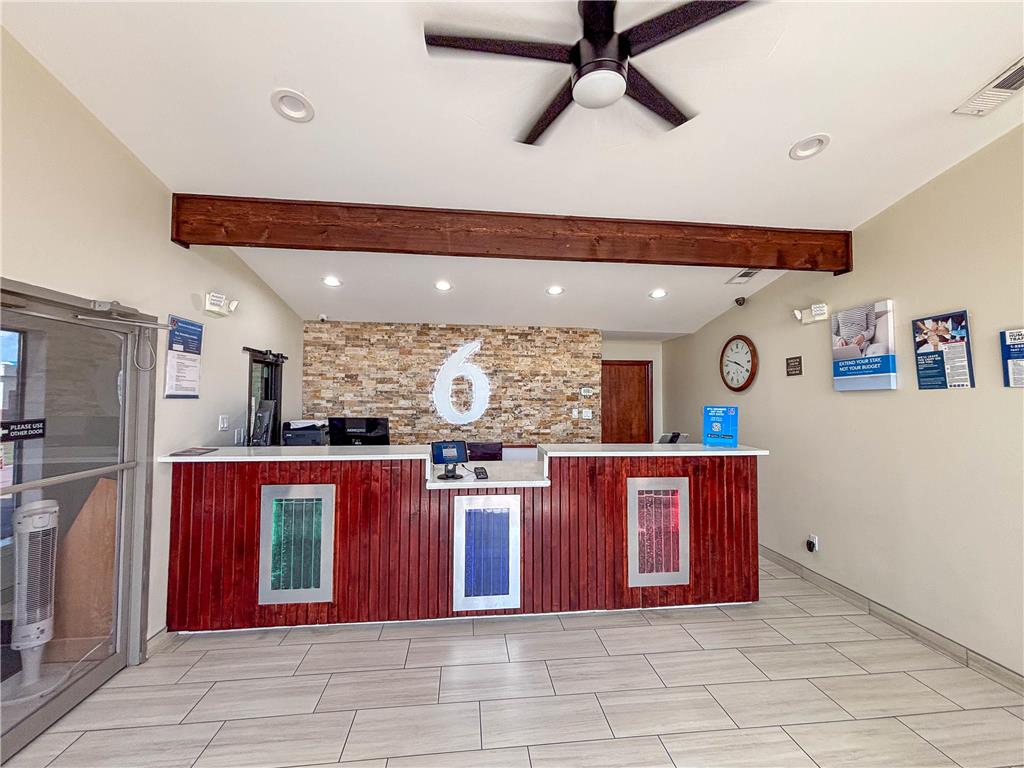 Spanish Trails Inn - photo 15
