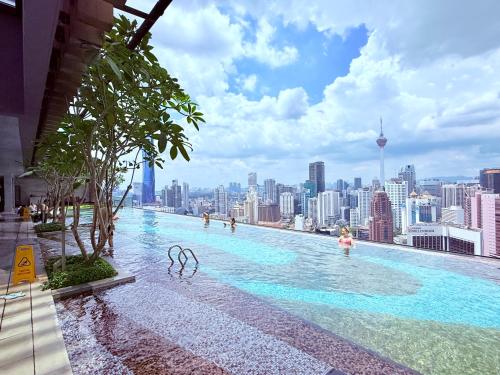 Luxury Suites Bukit Bintang At Axon Residence KL Pavilion — 5-Star Luxury Hotel in Kuala Lumpur, Malaysia