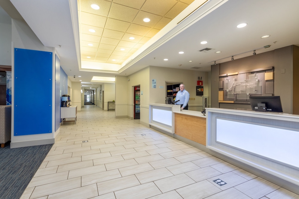 Holiday Inn Express Crystal River by IHG - photo 33