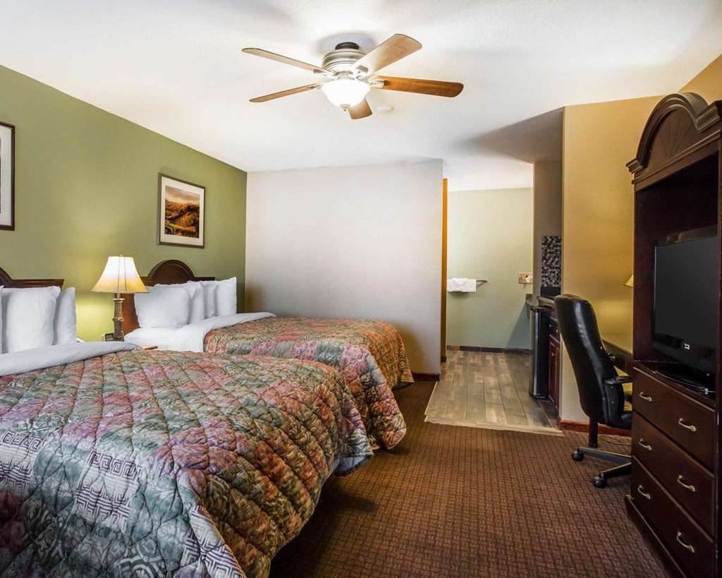 Quality Inn & Suites Cameron Park Shingle Springs - photo 14