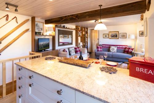 Chalet Schweizerhof 1 — 4-Star Luxury Hotel in Lauterbrunnen, Switzerland