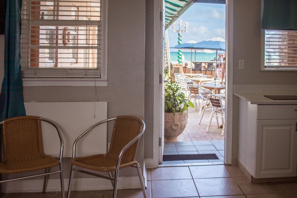 Riptide Oceanfront Hotel — Hollywood — photo 3