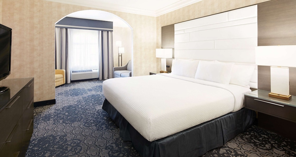 Best Western Plus Abbey Inn - photo 19