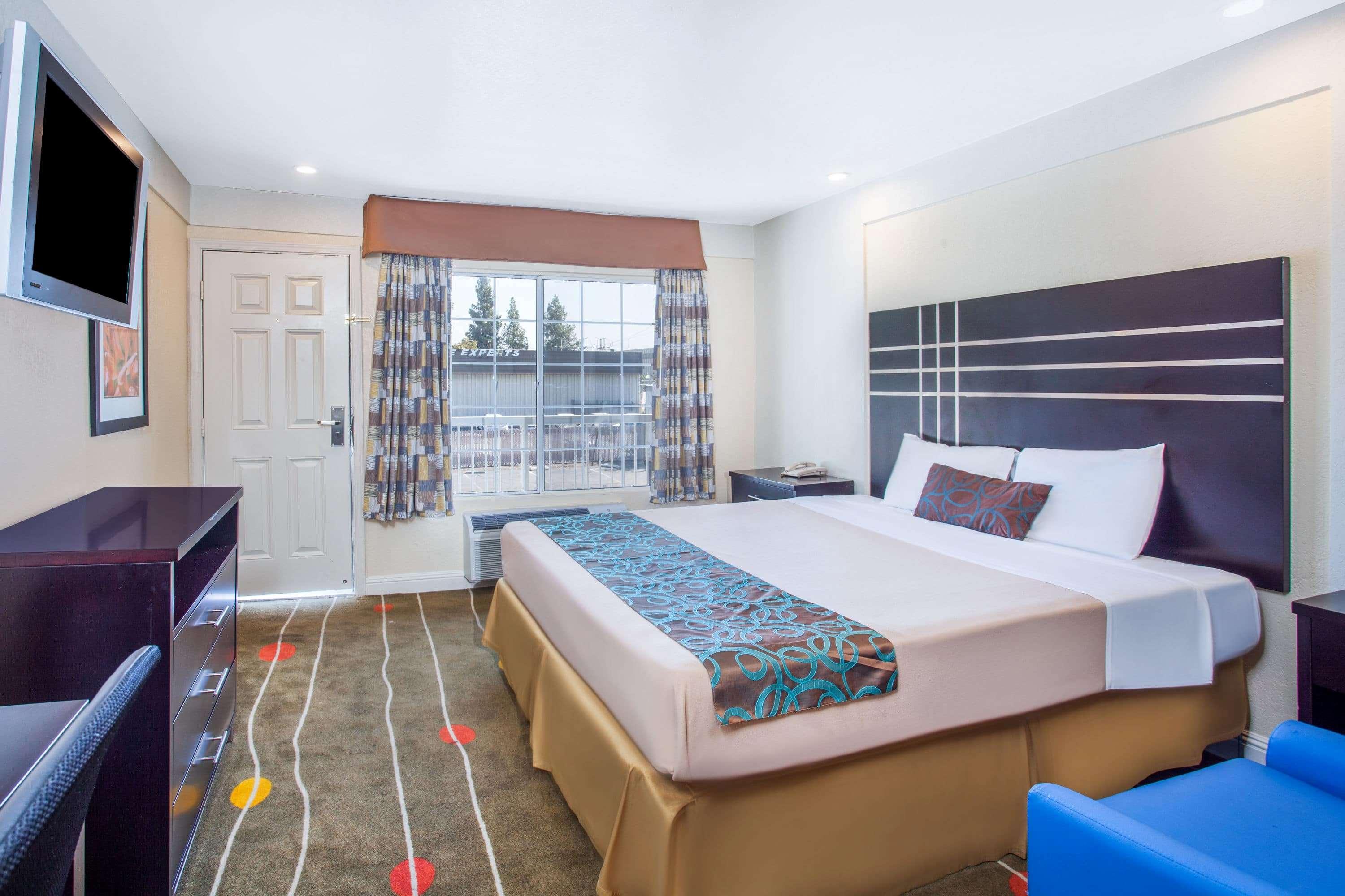 Travelodge by Wyndham Fresno Yosemite Area - photo 4