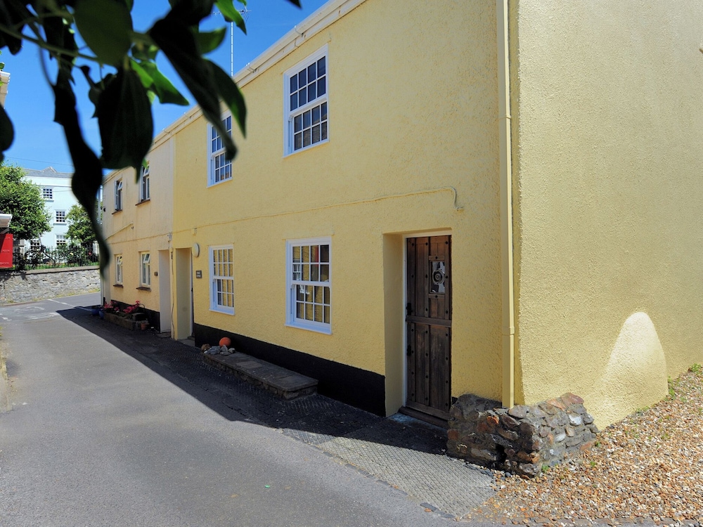 45 Georges Square in Lyme Regis, United Kingdom