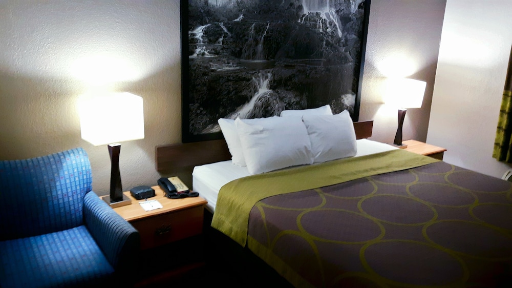 Super 8 by Wyndham Fort Chiswell Wytheville Area - photo 19