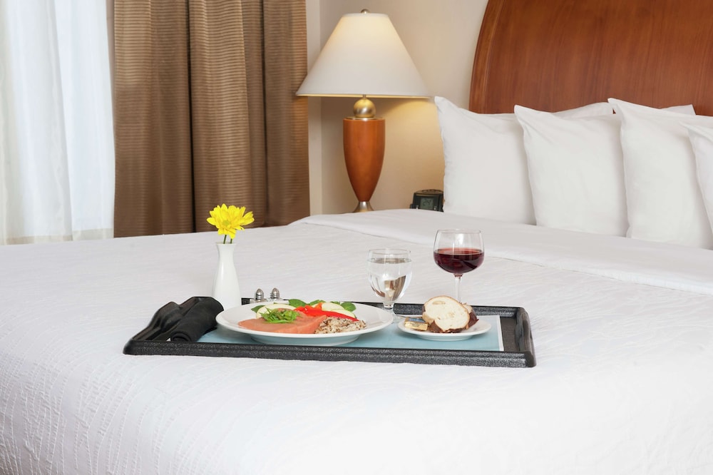 Hilton Garden Inn St.Paul Oakdale - photo 19
