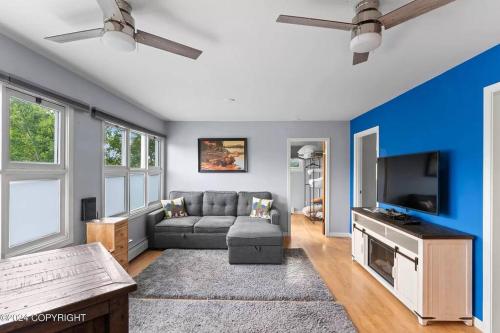 Cozy Anchorage Retreat 7 mins From Airport in Anchorage, United States