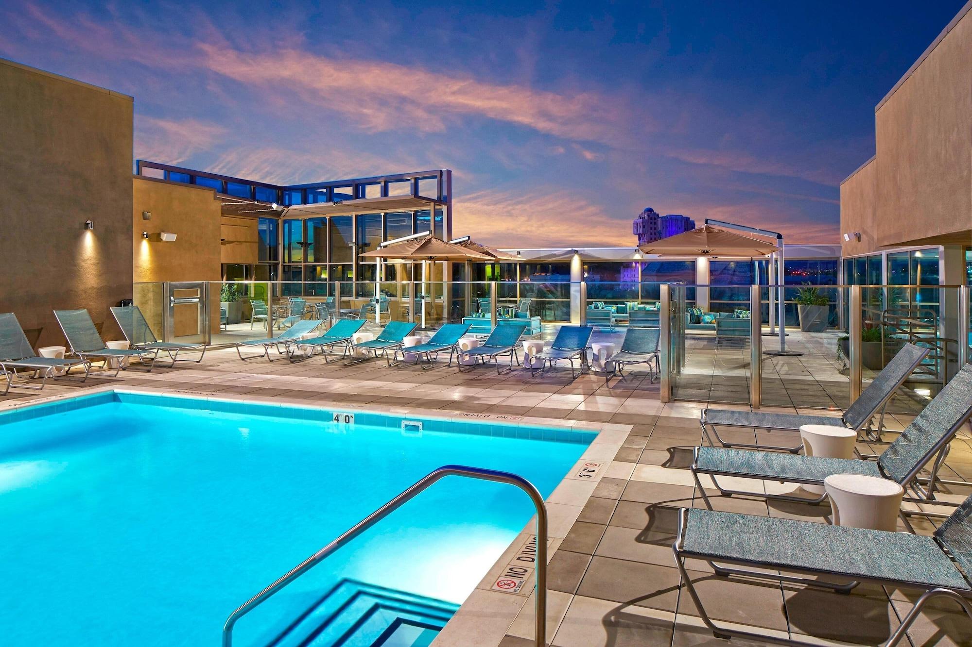 SpringHill Suites by Marriott at Anaheim Resort Conv. Cntr - photo 2
