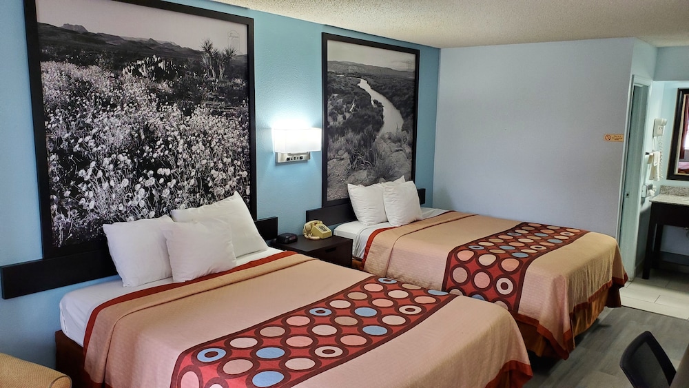 Super 8 by Wyndham Van Horn - photo 10