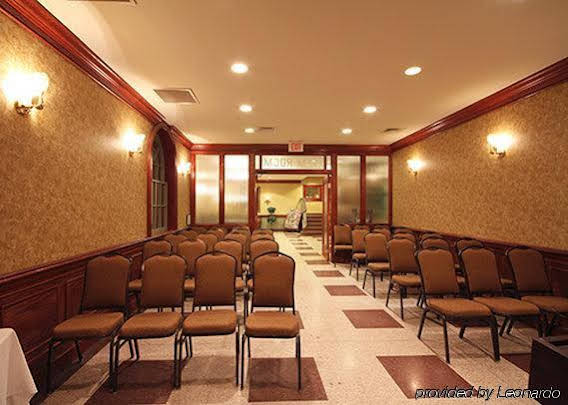 The Governor Dinwiddie Hotel - photo 3