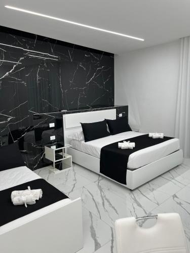 White Elegance Luxury B&B Caserta — 4-Star Luxury Hotel in Caserta, Italy