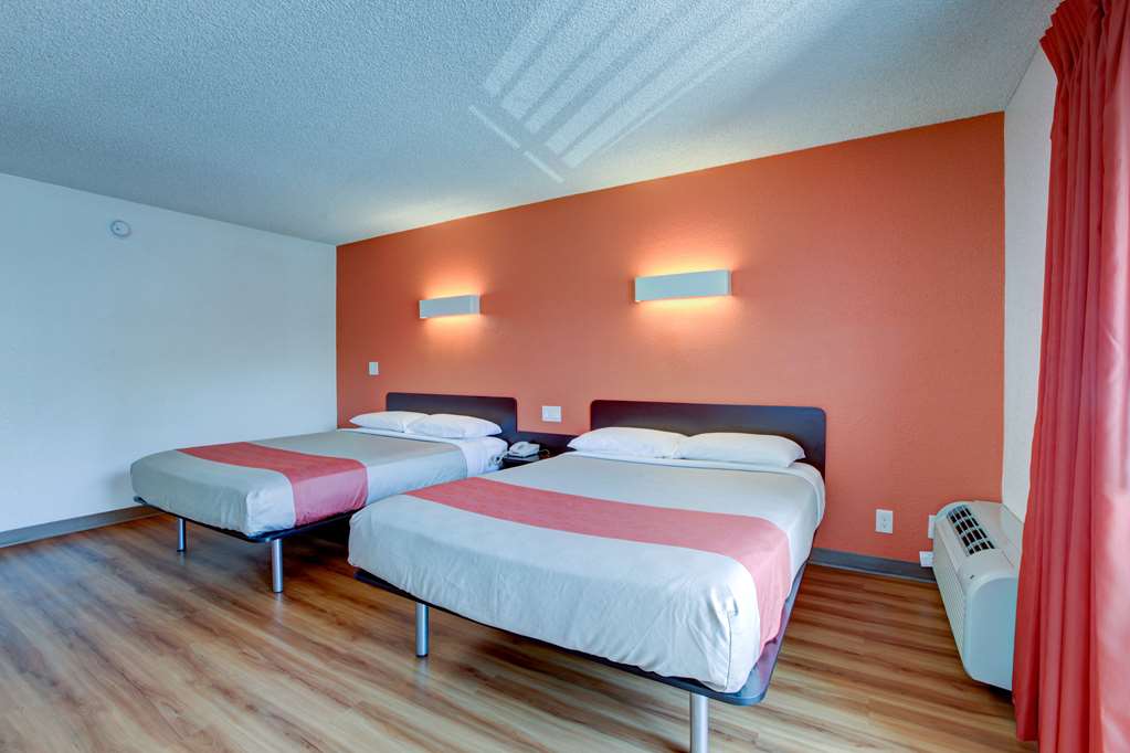 Motel 6 Irvine Orange County Airport - photo 7